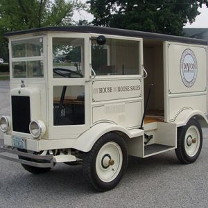 1926 Divco Model A – Stand/Drive
