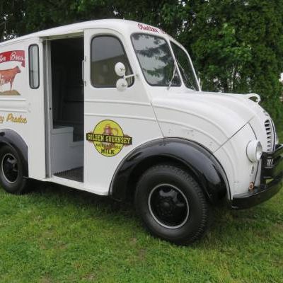 1956-divco-front-picture