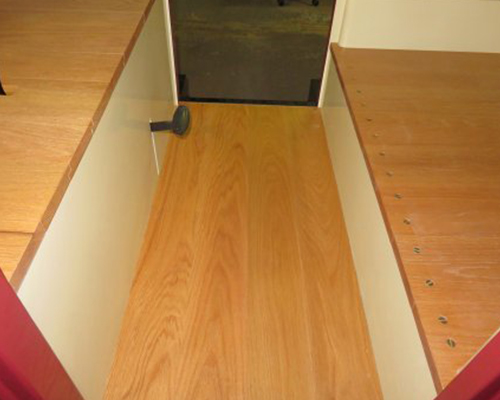 Driver's floor area