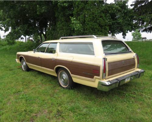 1976 Ford Country Squire Station Wagon